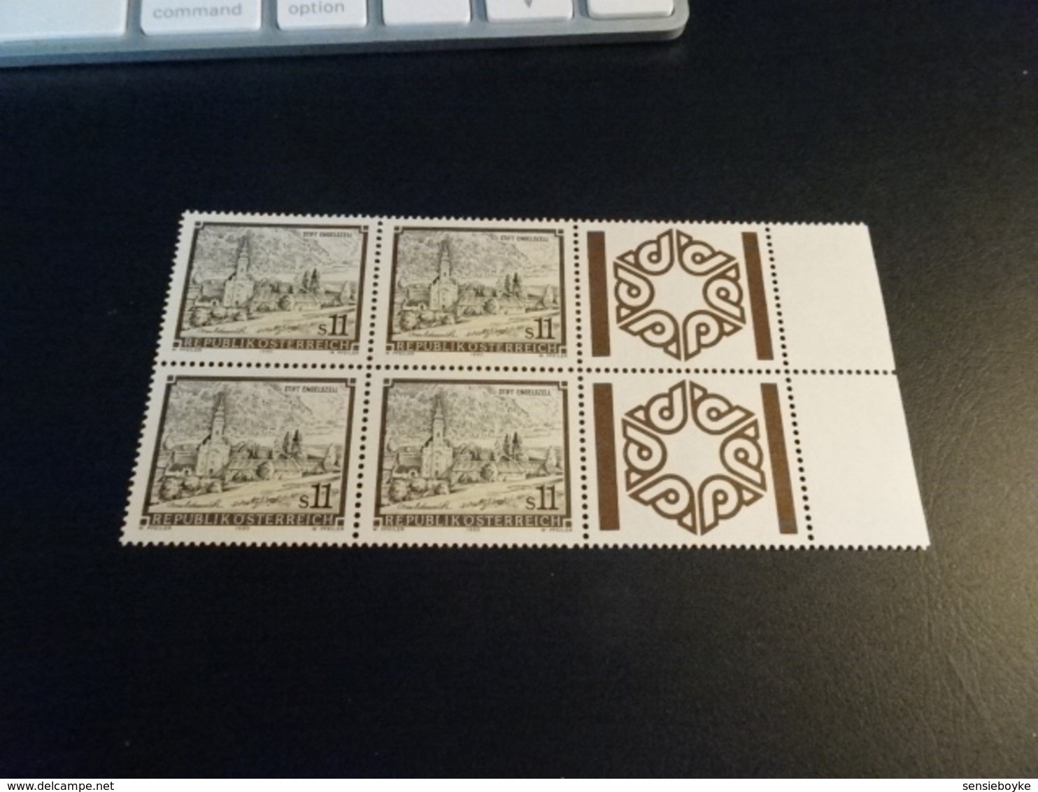 K33164 - Stamps In Bloc Of 4 MNH Austria - Osterreich 1990 - SC. 1465 And 1467  - MI. 1982 - Engelszell Abbey  - - Ungebraucht