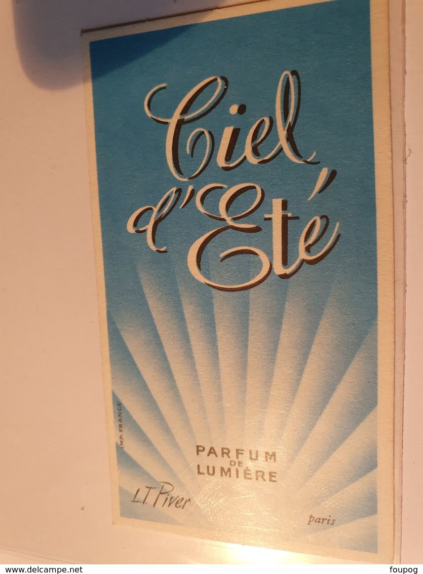 ANCIENNE CARTE PARFUMEE CIEL D'ETE PARFUM DE LUMIERE LT PIVER PARIS - Non Classés