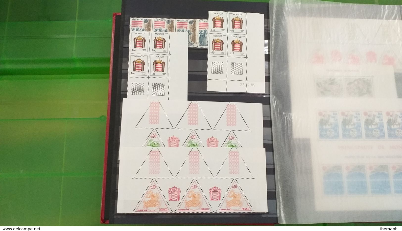 lot n° TH 480  MONACO un bon classeur de timbres neufs xx et quelques obl.