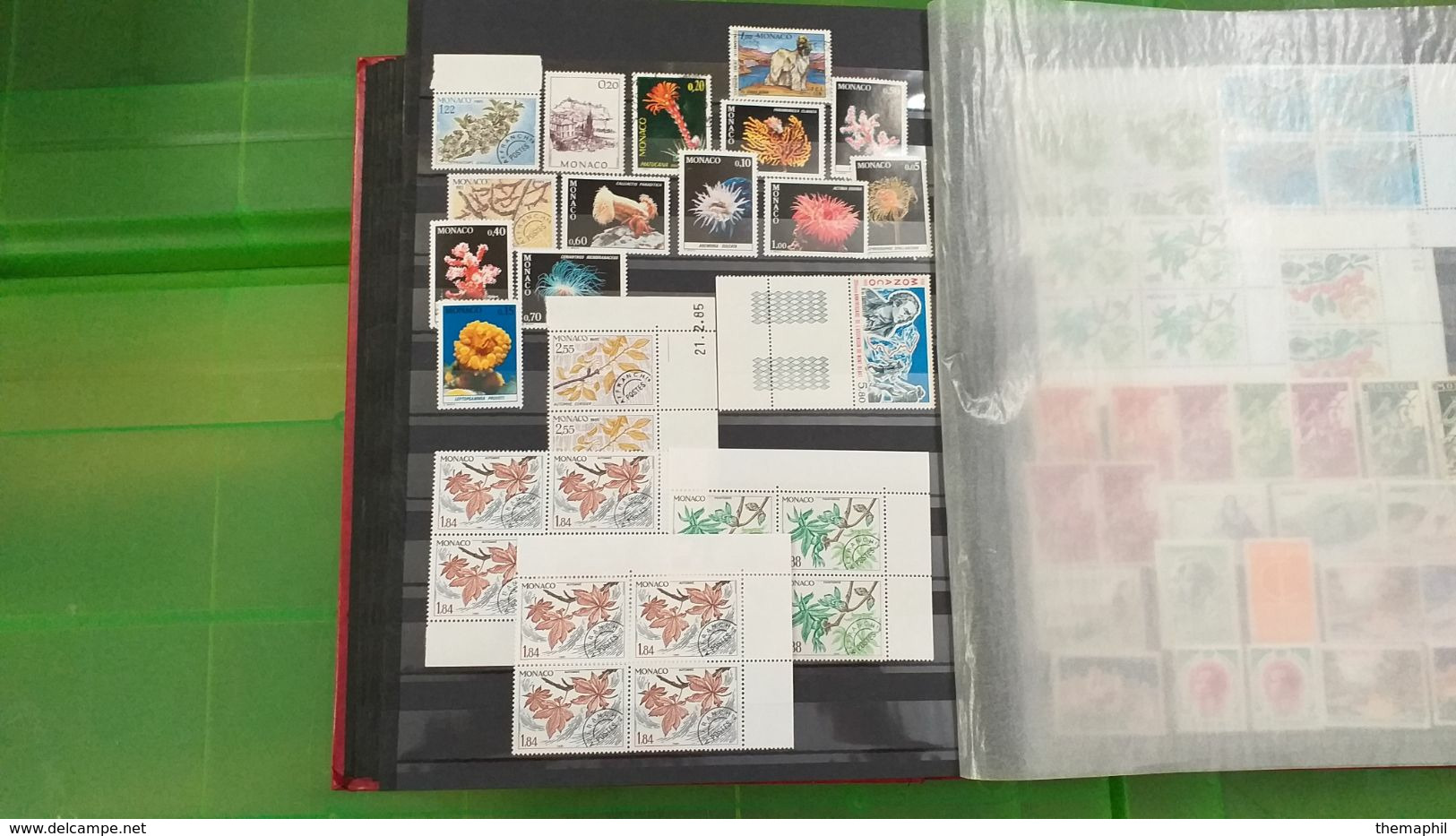 lot n° TH 480  MONACO un bon classeur de timbres neufs xx et quelques obl.