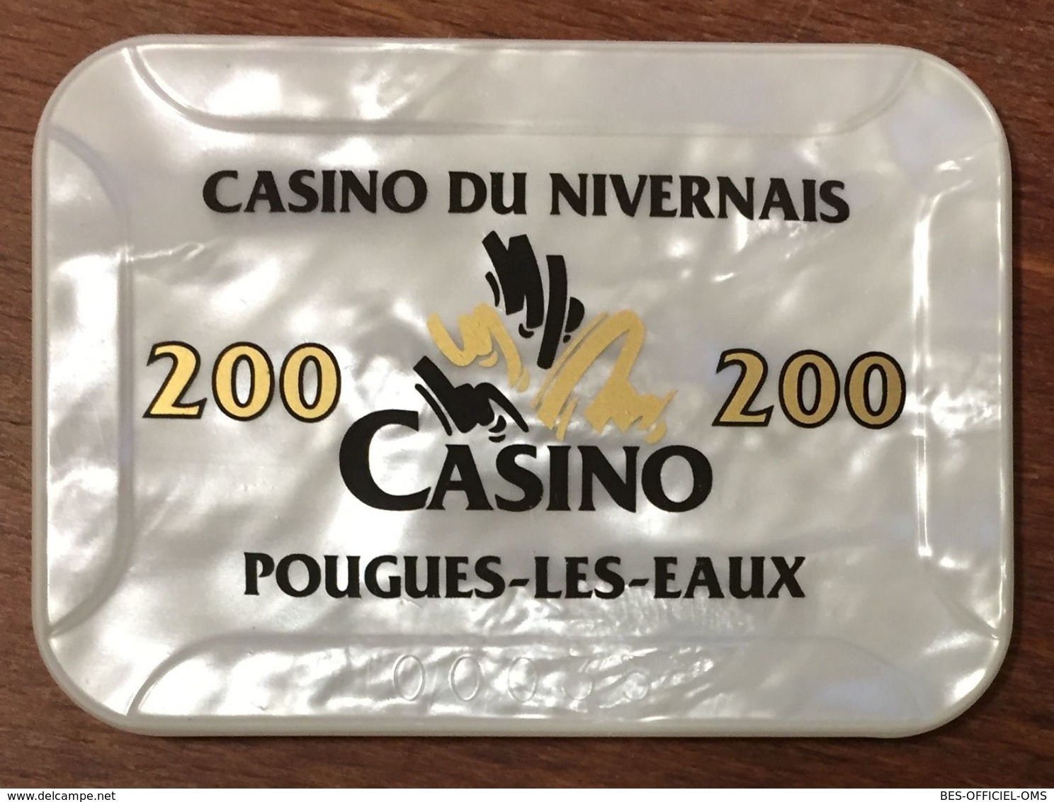 58 POUGUES LES EAUX CASINO DU NIVERNAIS PLAQUE DE 200 FRANCS N°00035 JETON CHIPS TOKENS COINS GAMING - Casino