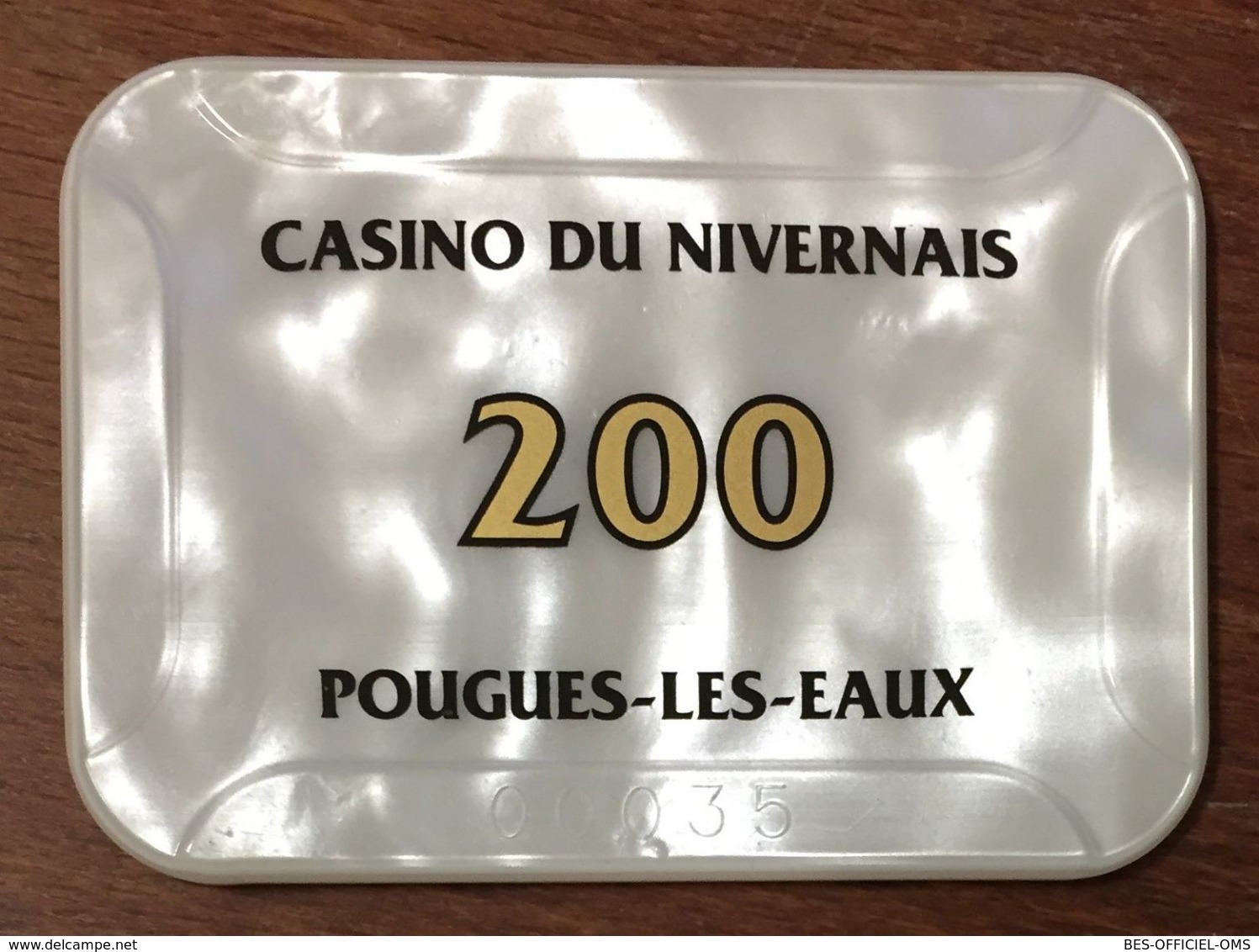 58 POUGUES LES EAUX CASINO DU NIVERNAIS PLAQUE DE 200 FRANCS N°00035 JETON CHIPS TOKENS COINS GAMING - Casino