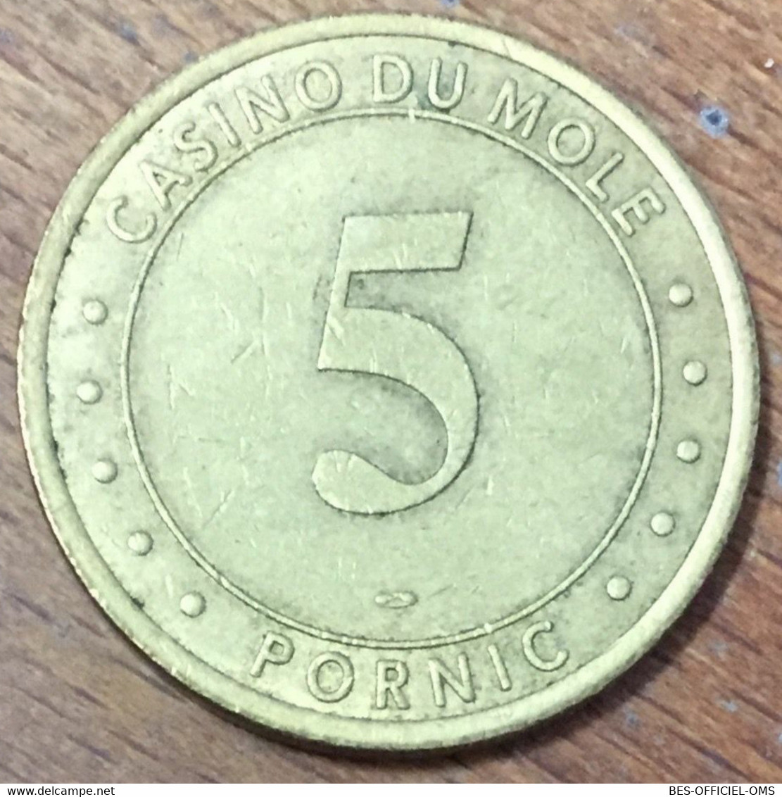 44 PORNIC CASINO DU MOLE GROUPE PARTOUCHE JETON DE 5 EURO MONNAIE DE PARIS SLOT MACHINE EN MÉTAL CHIP COIN TOKEN - Casino