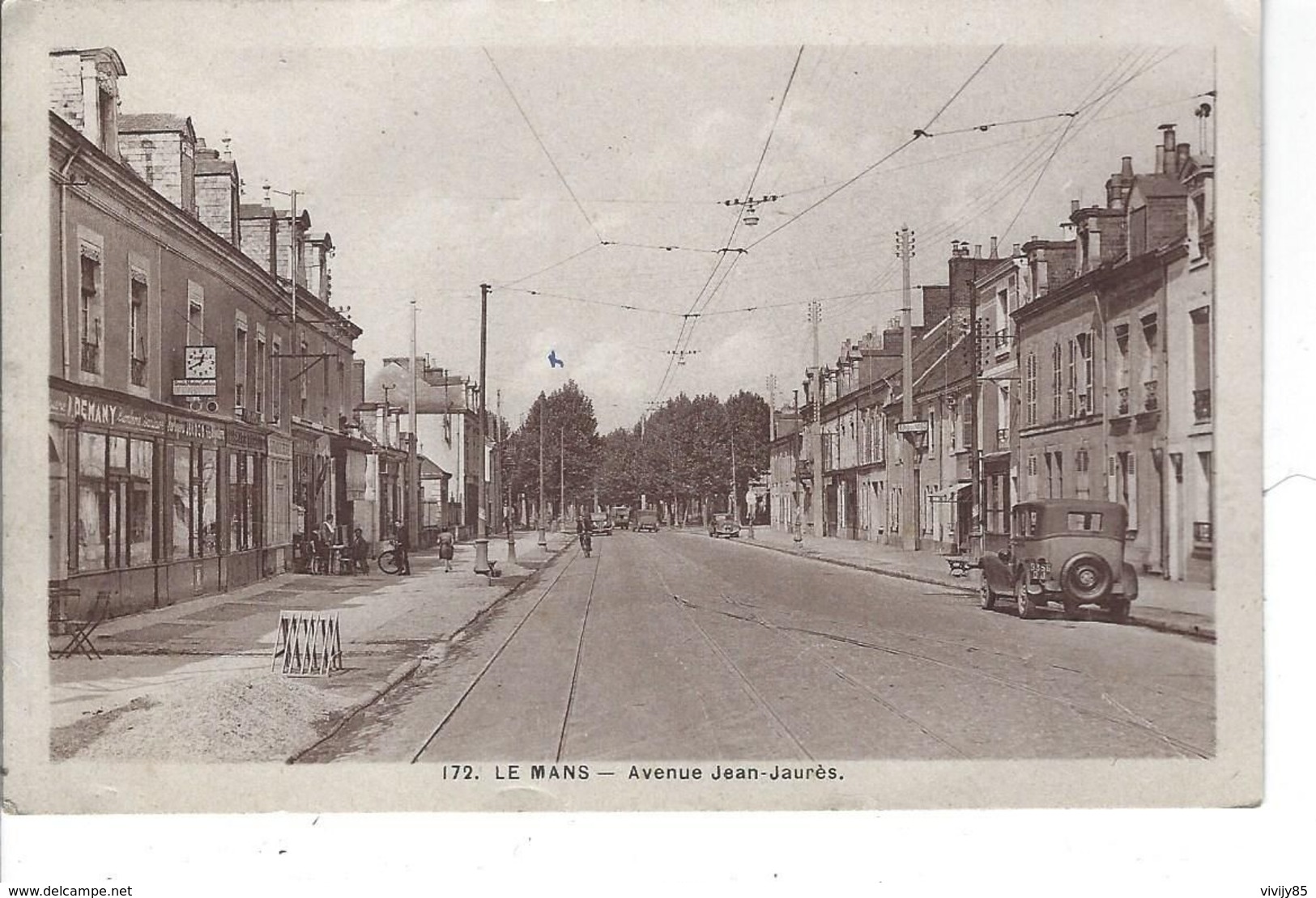 72 - LE MANS - T.Belle Vue Animée De L'Avenue Jean Jaurès ( Beau Plan Vieille Voiture ) - Le Mans