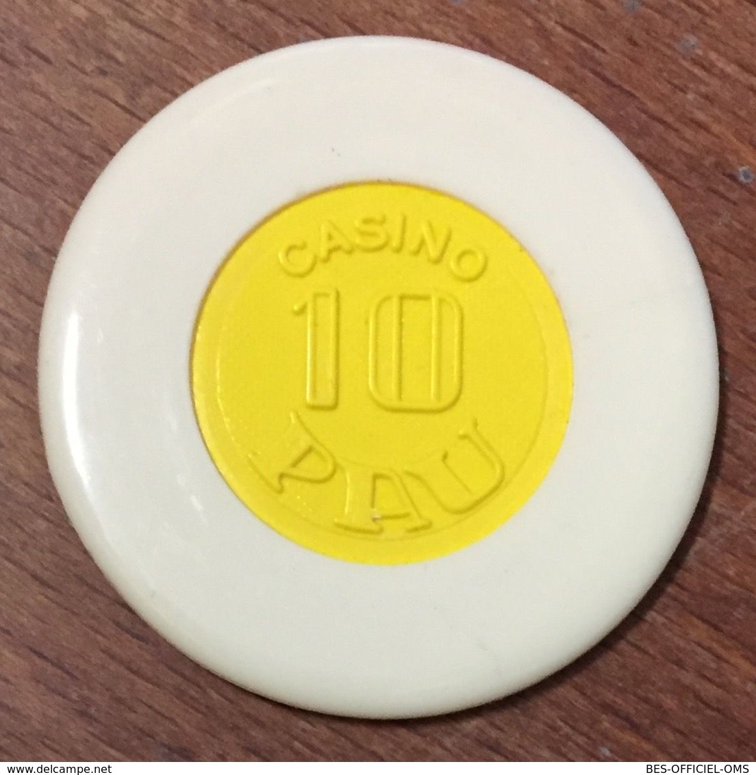 64 PAU CASINO JETON DE 10 FRANCS JAUNE CHIPS TOKENS COINS - Casino