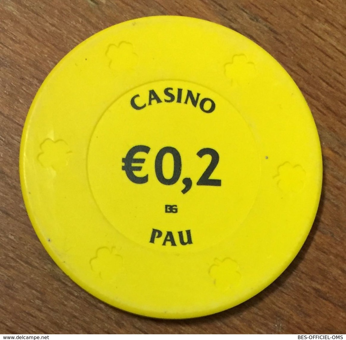 64 PAU CASINO GROUPE TRANCHANT JETON DE 0,2 EURO CHIP TOKENS COINS GAMING - Casino