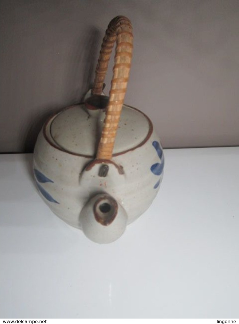 Belle Théière -  Haut Sans L'anse 14 Cm,  Haut Avec L'anse 22 Cm Env, Large 14,5 Cm Env - Poids : 859 Grammes - Teapots