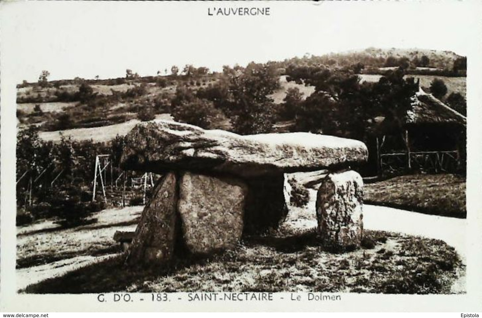 CPA Saint Nectaire Le Dolmen - Dolmen & Menhirs