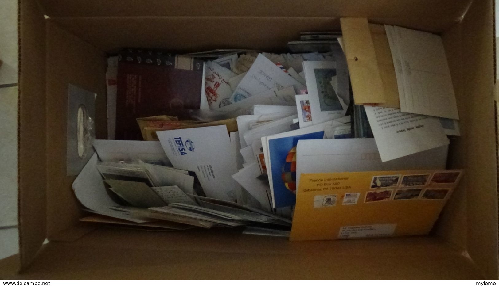 G120 Carton 27 Kgs De Plusieurs Centaines De Cartes Postales, Courrier Dont Europa, Aviation .....Voir Commentaires !!! - Alla Rinfusa (min 1000 Francobolli)