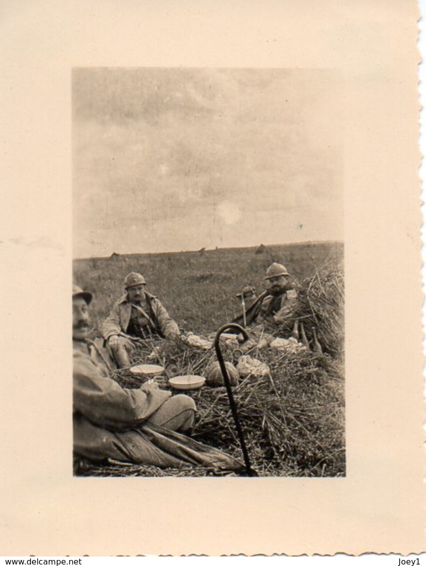 Ensemble 6 Photos Poilus Dans La Campagne Et 1 Gradé à Cheval - Krieg, Militär