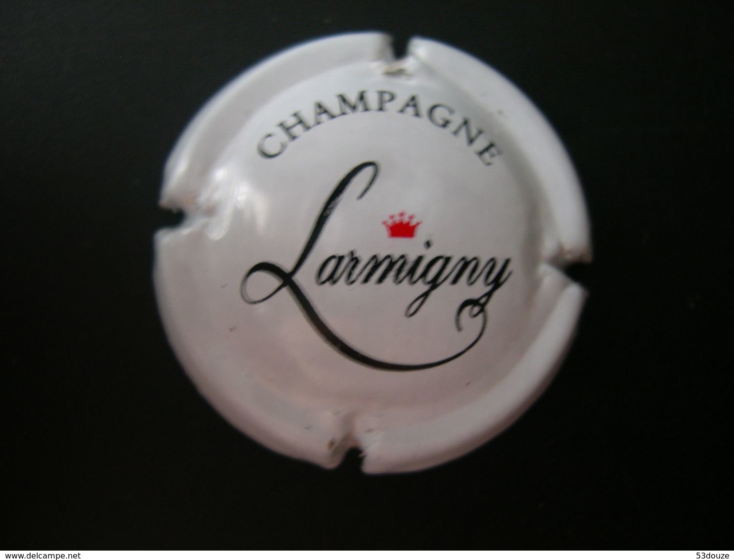 * Capsule De Champagne LARMIGNY - Andere & Zonder Classificatie