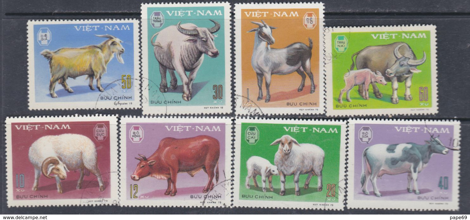 Vietnam N° 154 / 61 O  Animaux Domestiques,  La Série Des  8 Valeurs Oblitération Légtère, TB - Vietnam