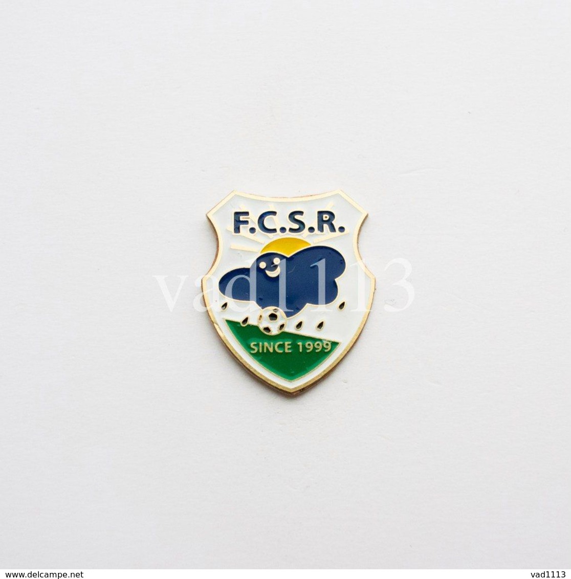 Badge Pin: European Football Clubs Russia - " FC Letniy Dozhik Troitsk "  Moscow Region - Fútbol