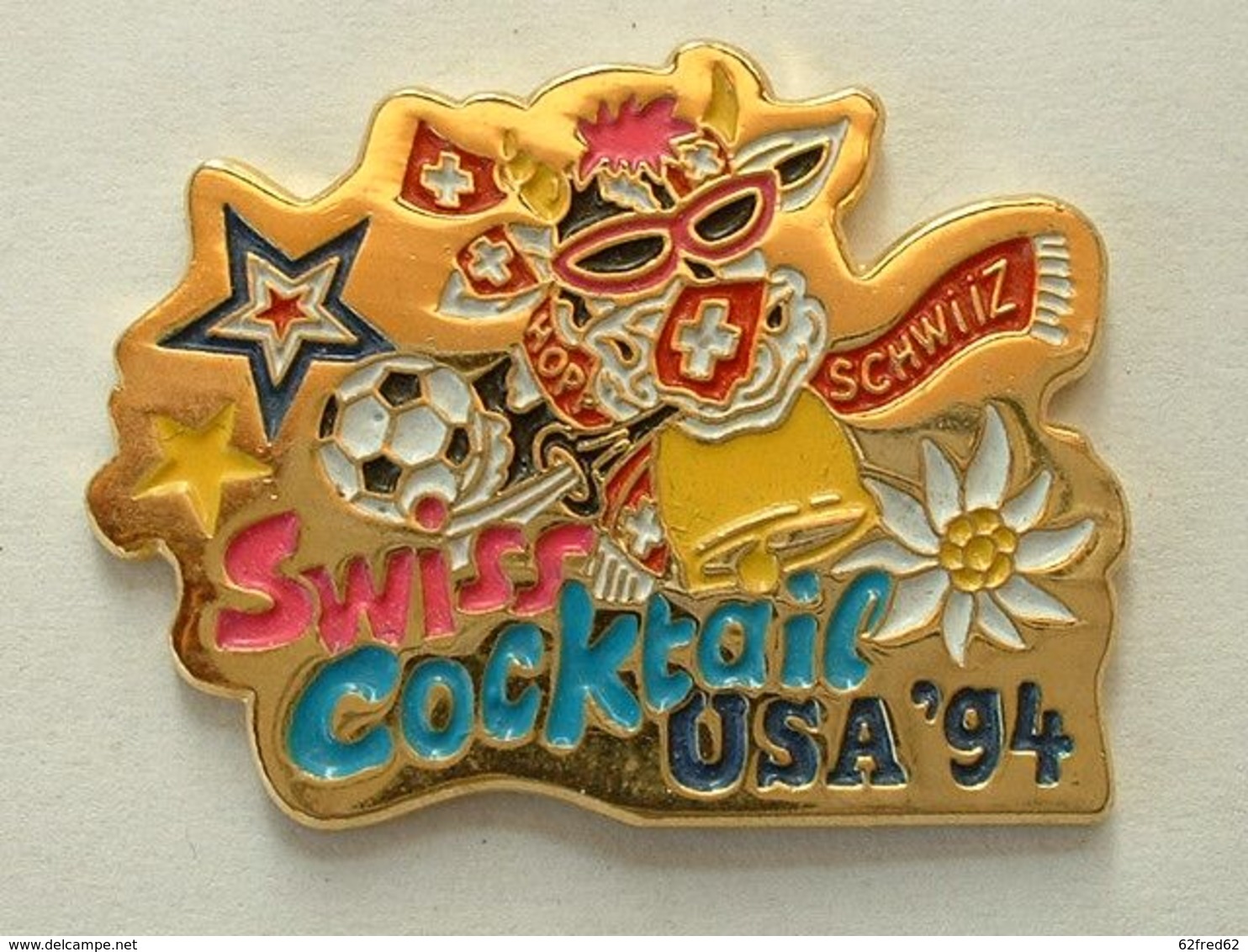 Pin's FOOTBALL - WORLD CUP USA 94 - VACHE - Fútbol