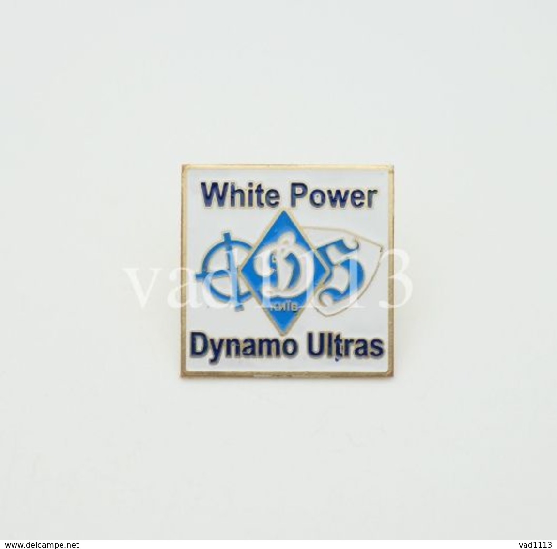 Badge Pin: European Football  ULTRAS, FANS -  FC Dynamo Kyiv Ukraine - Fútbol