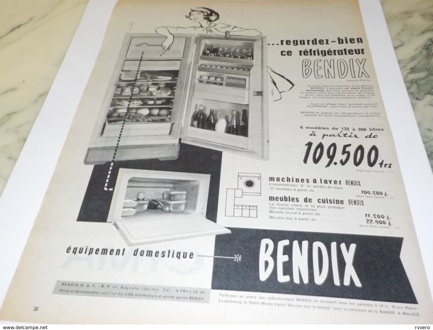 ANCIENNE PUBLICITE REGARDEZ BIEN CE REFRIGERATEUR  BENDIX 1958 - Andere Toestellen