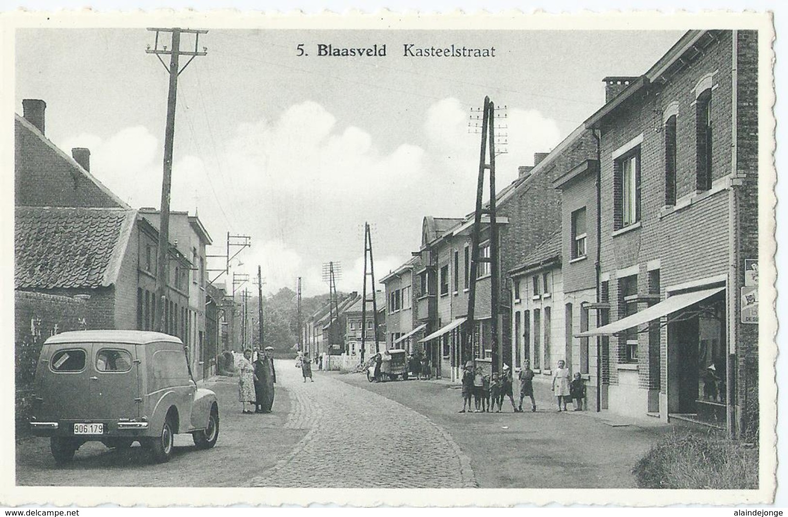 Blaasveld - Kasteelstraat - Uitgave Ed. Adriaens (Tabak-Likeuren) - Willebroek