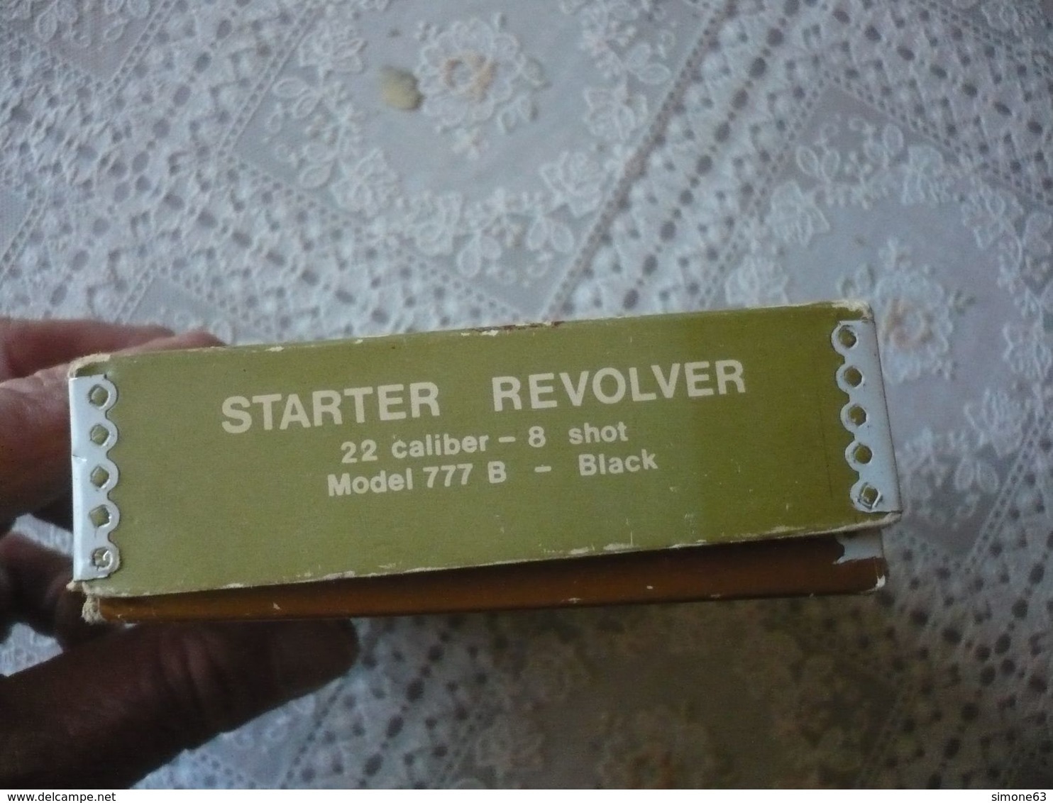 STARTER  REVOLVER  SUPER  777 -  22 calibre - 8 tirs - double action - dans  sa  boite - ITALIE - 1985