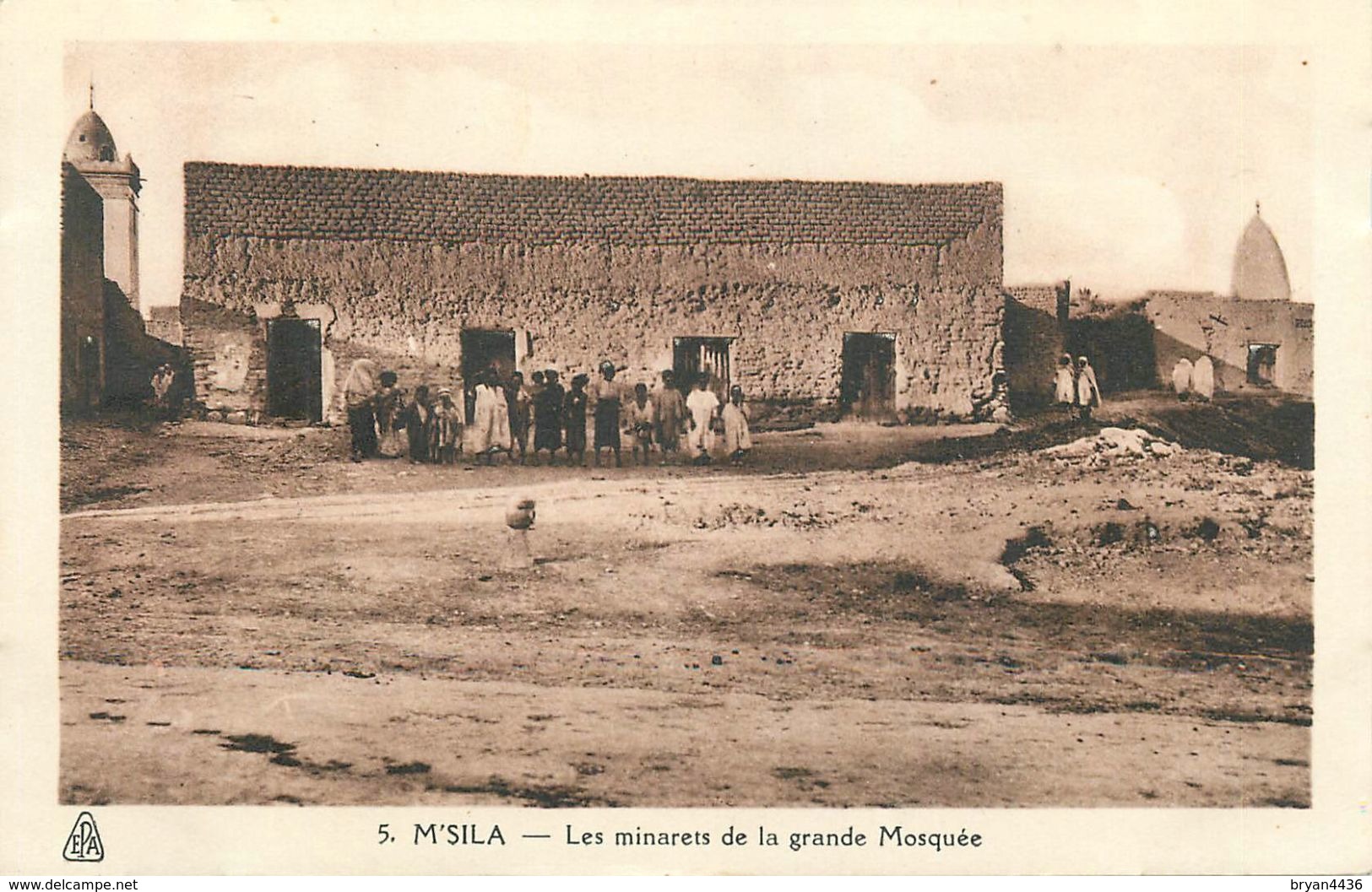 M'SILA - ALGERIE - LES MINARETS DE LA GRANDE MOSQUEE - ANIMEE - M'Sila