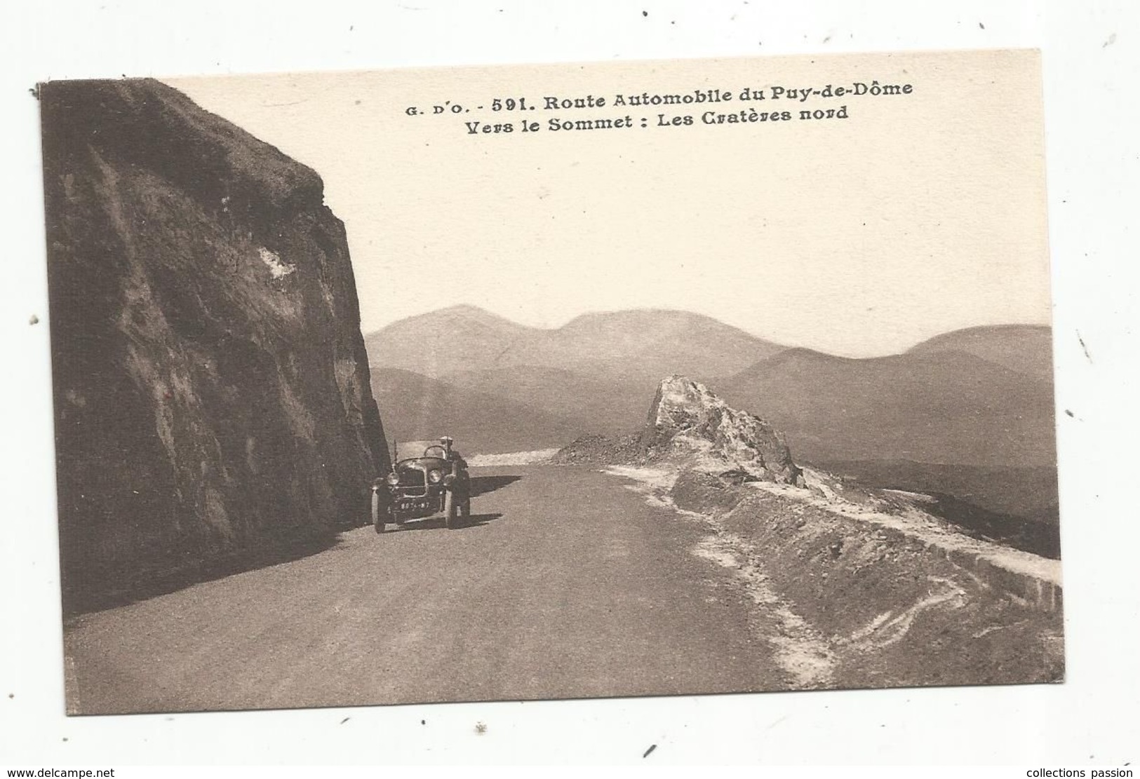 Cp , Automobile , Route Automobile Du PUY DE DOME , Vers Le Sommet: Les Cratères Nord , Vierge - PKW