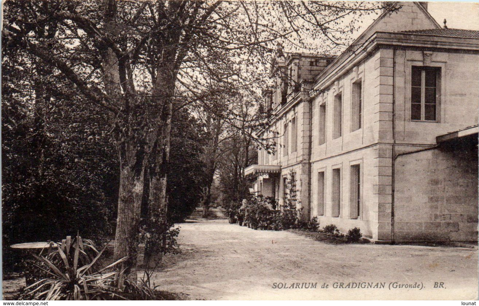 33 GRADIGNAN - Solarium     * - Gradignan