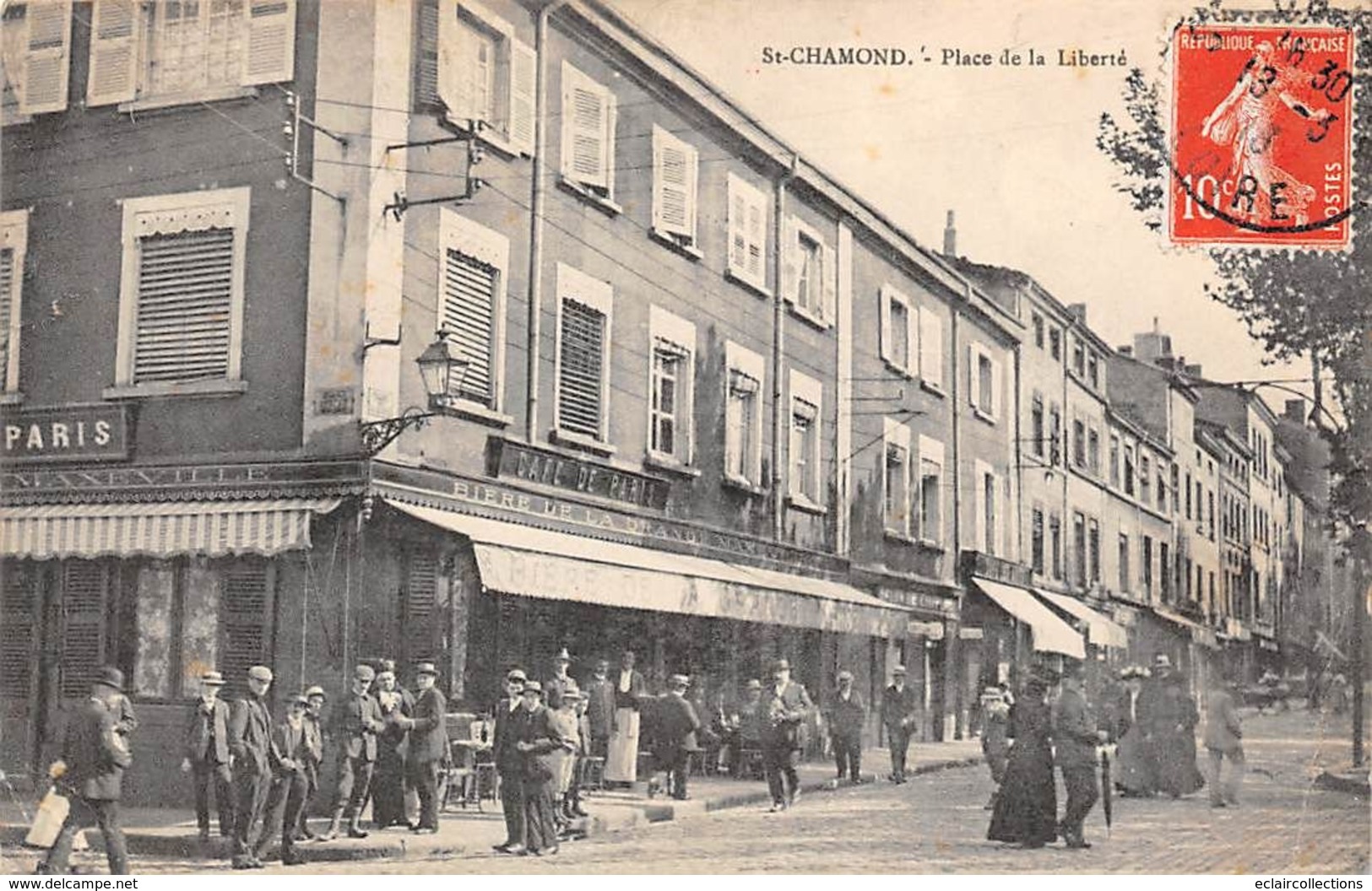 Saint Chamond       42       Place De La Liberté. Café De Paris - Déchirure  (voir Scan) - Saint Chamond