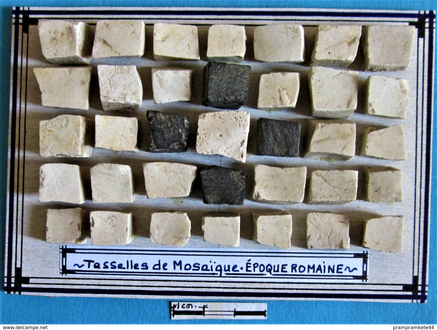 Tesselles De Mosaïque. Epoque Romaine. - Archéologie