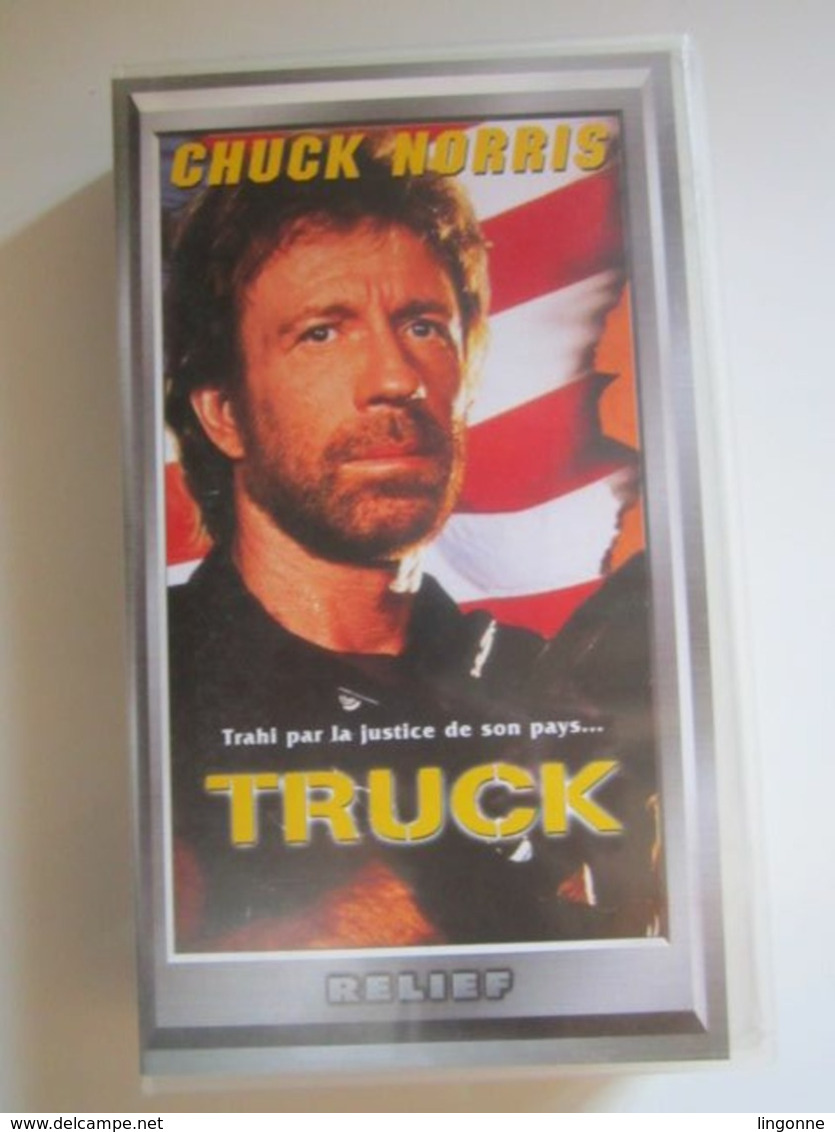 CASSETTE VIDEO VHS TRUCK TRAHI PAR LA JUSTICE DE SON PAYS... CHUCK NORRIS - Action, Adventure