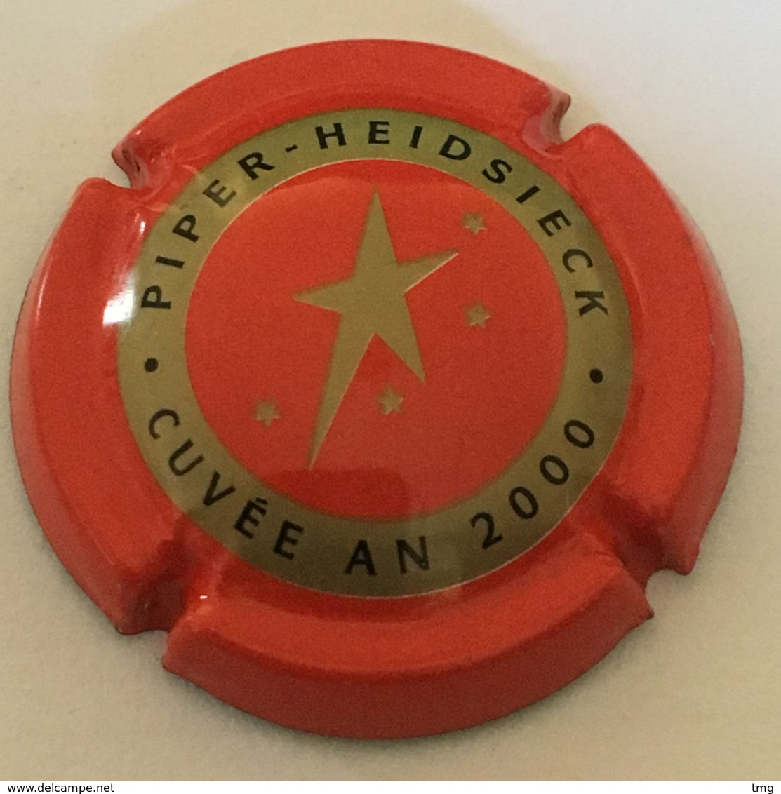 118 - Piper Heidsieck (Rouge Et Or, Petit Cercle) - Cuvée An 2000 (côte 2,5 Euros) - Piper Heidsieck