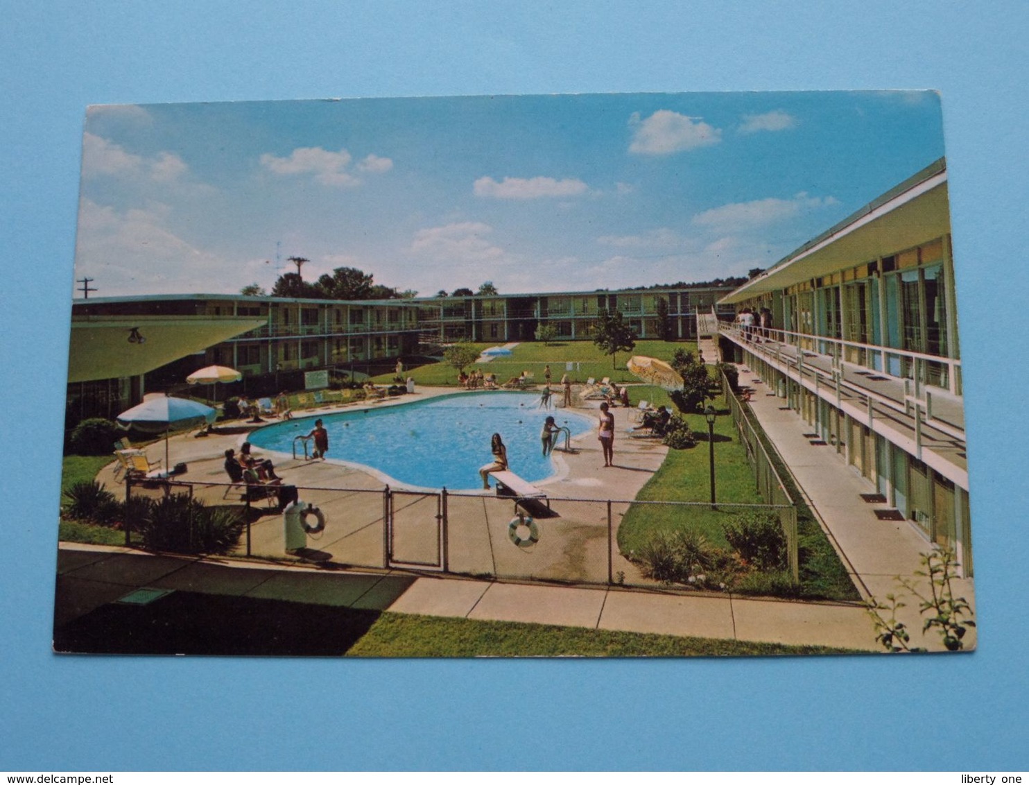 HOLIDAY INN Wilmington North ( Jim E. Hess ) Anno 19?? ( See/zie/voir Photo ) ! - Wilmington