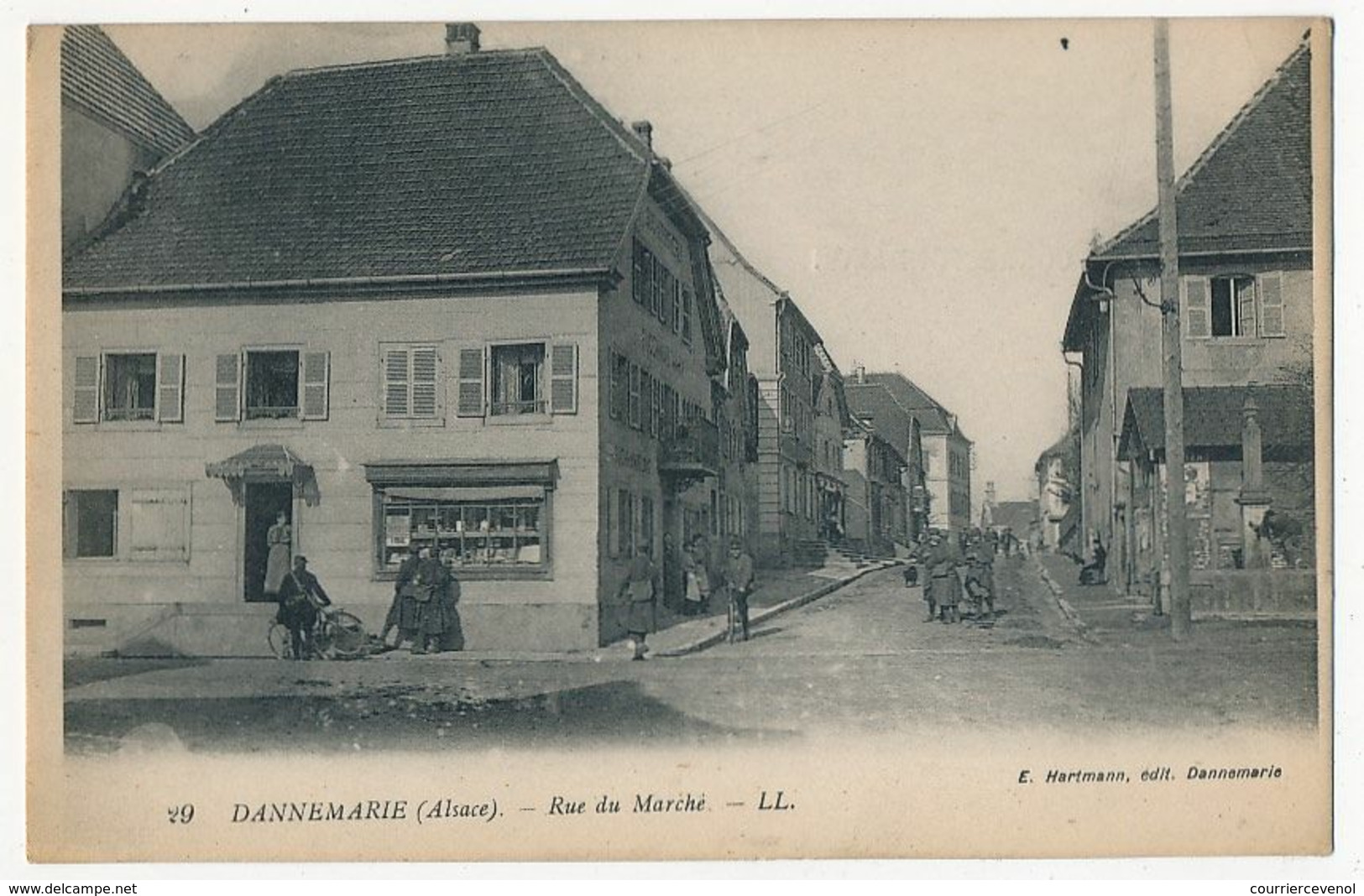 CPA - DANNEMARIE (Haut Rhin) - Rue Du Marché - Dannemarie