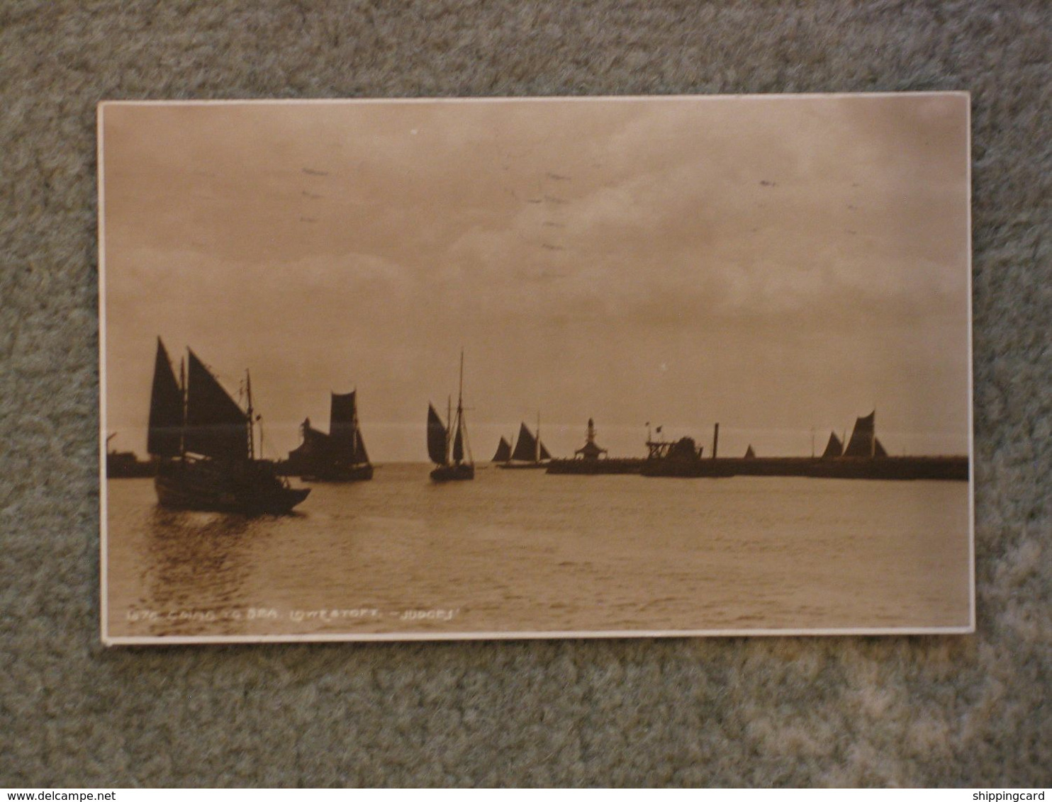 FISHING BOATS GOING TO SEA LOWESTOFT RP - JUDGES - Lowestoft