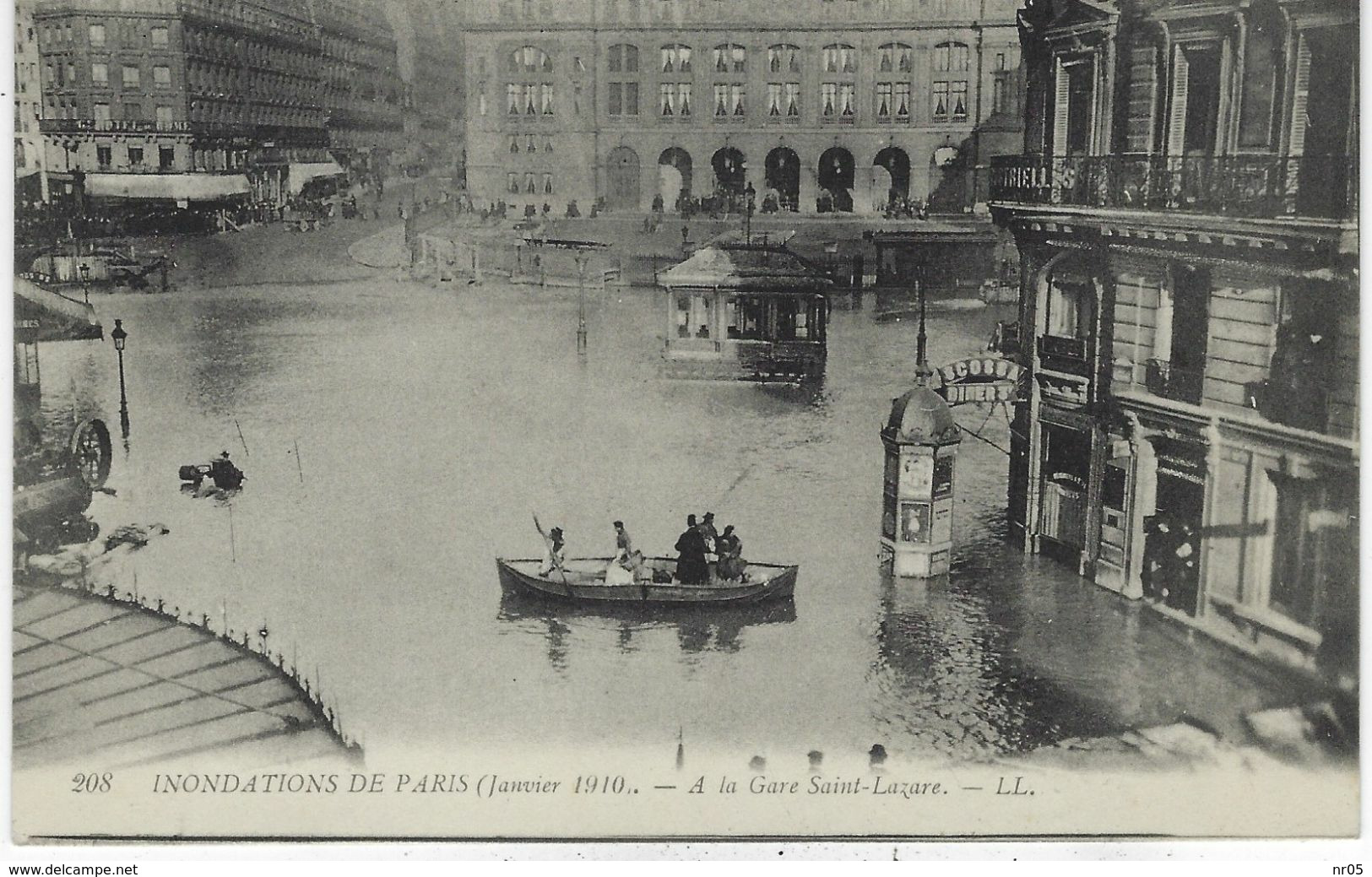 75 ( Paris ) - INONDATIONS De PARIS ( Janvier 1910 ) - A La Gare Saint Lazare - Inondations De 1910