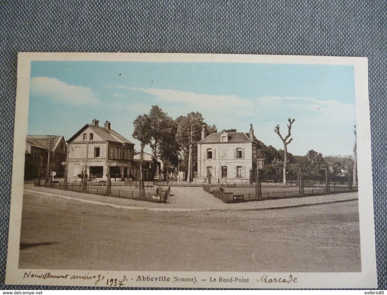 Abbeville   Le Rond Point - Abbeville