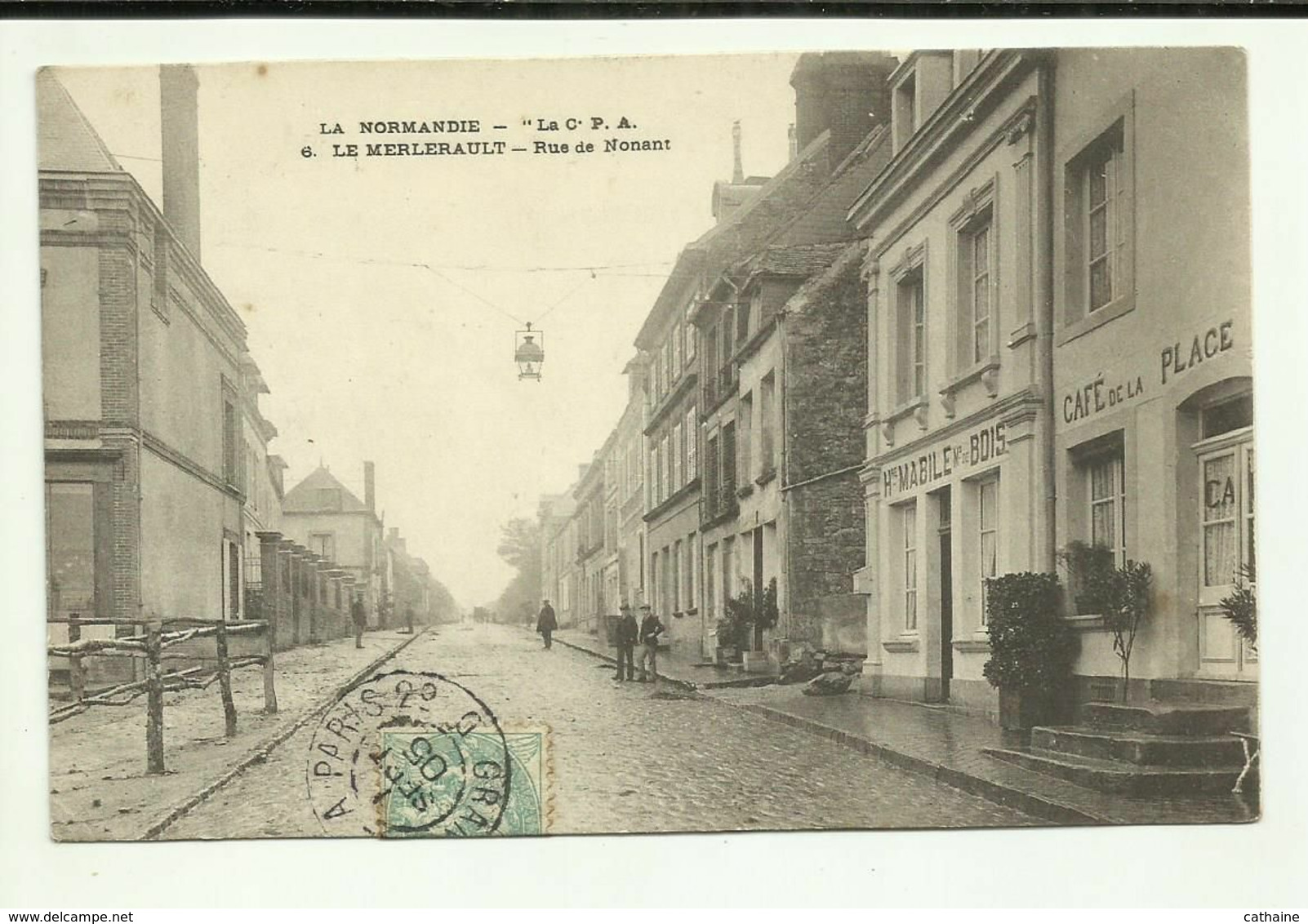 61 . LE MERLERAULT . RUE DE NONANT . CAFE DE LA PLACE - Le Merlerault