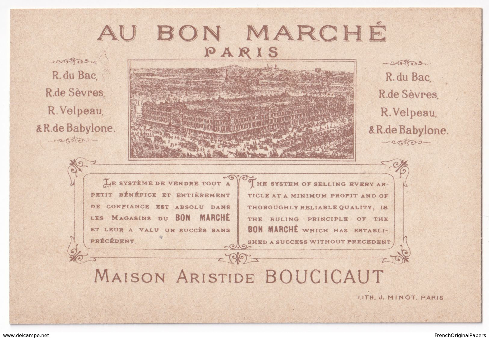 Jolie Chromo Dorée Au Bon Marché Paris 1890s Minot Préparatifs Pour La Revue Militaire Fille Pompier Sabre épée A39-93 - Au Bon Marché