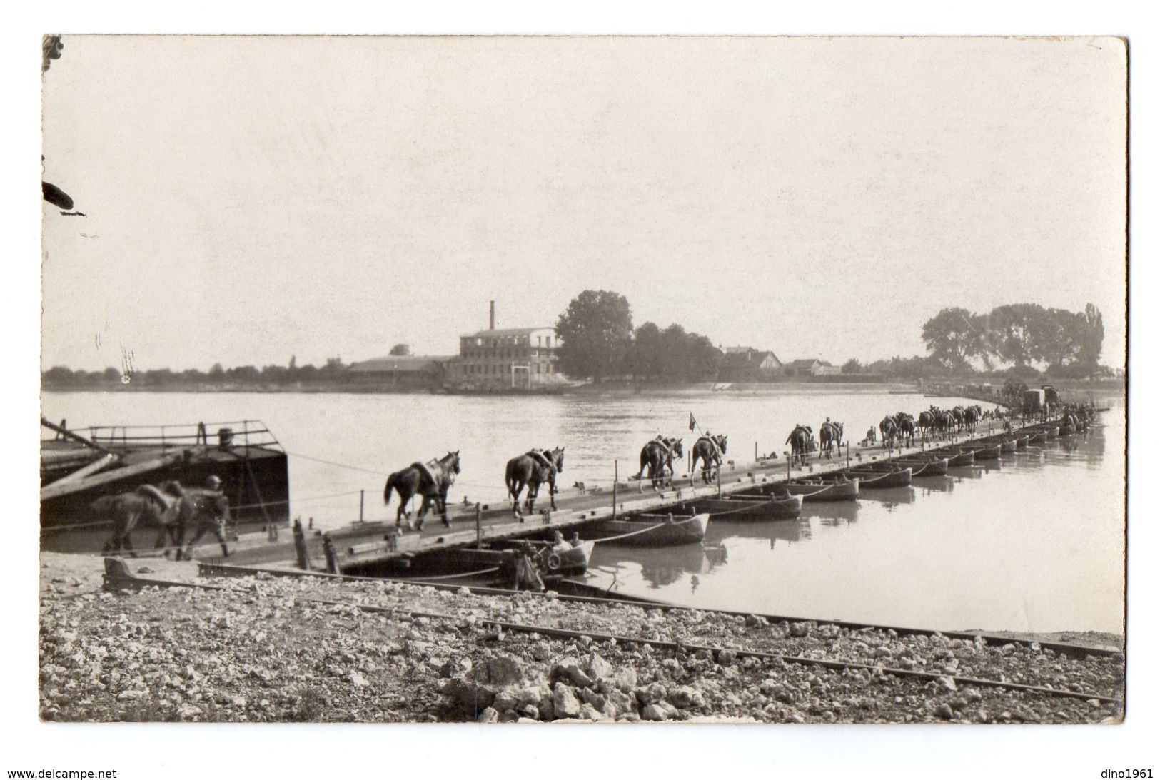 CPA 2987 - MILITARIA - Carte Photo Militaire - Génie Militaire Pontonniers - Une Vue Du Rhin ?? - Personnages