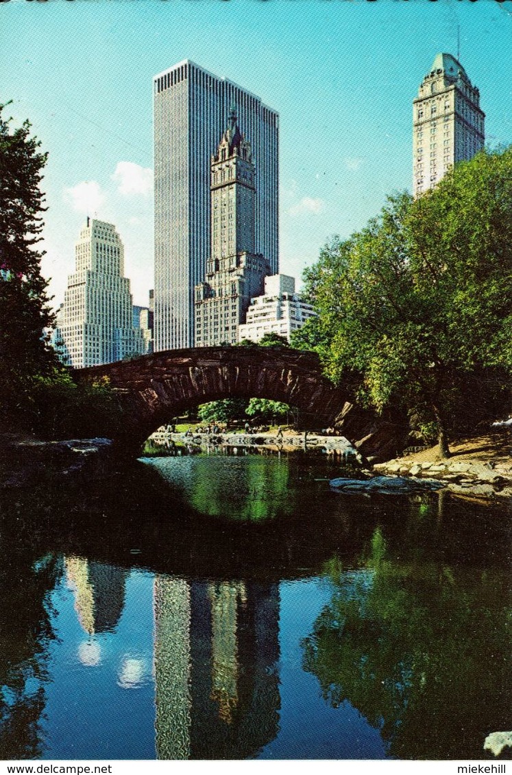 NEW-YORK-CENTRAL PARK-GENERAL MOTORS BUILDING - Parchi & Giardini