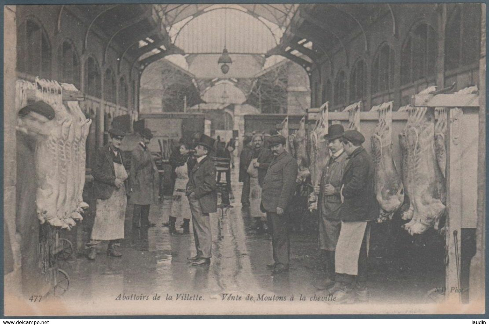 Abattoirs De La Villette , Vente De Moutons à La Cheville , Animée - Petits Métiers à Paris