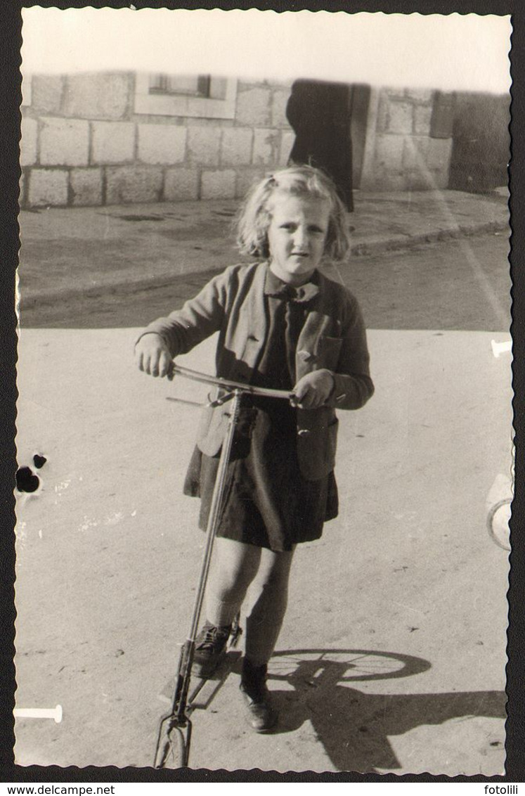 Cute Child Girl Old Photo 9x14 Cm #29464 - Anonymous Persons