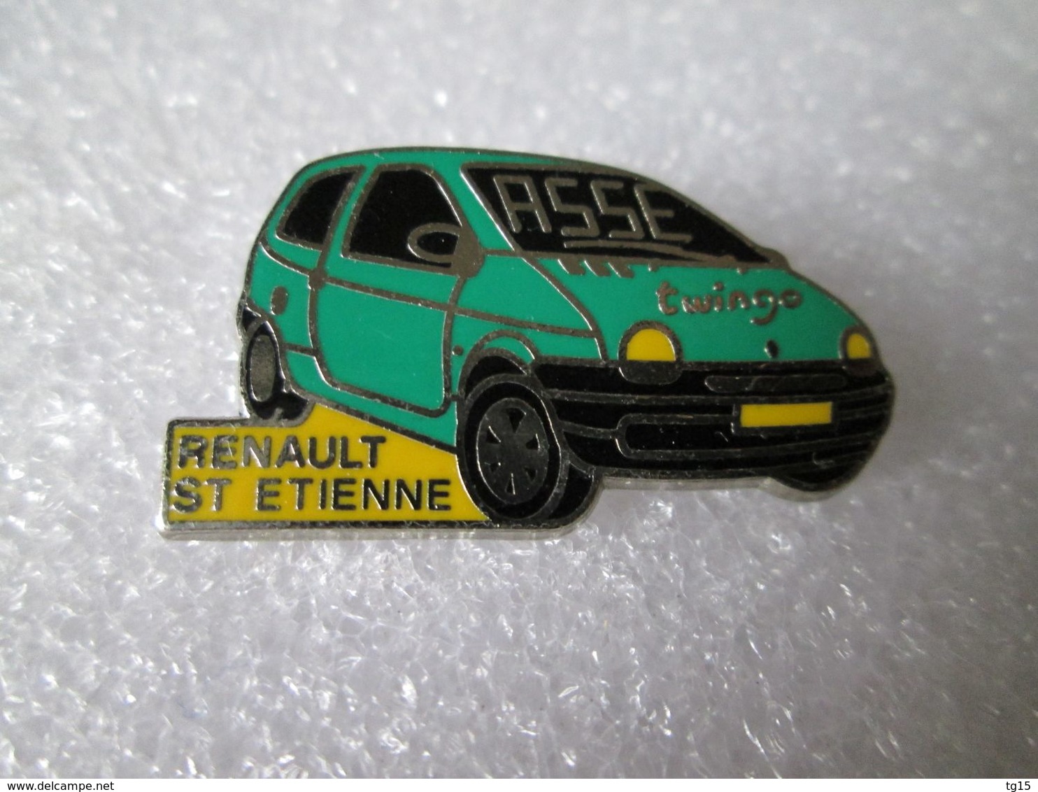 PIN'S   RENAULT  TWINGO   RENAULT SAINT ETIENNE   ASSE Zamak - Renault