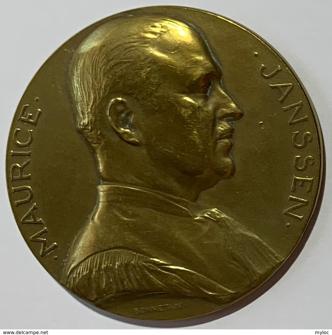 Médaille Bronze. Maurice Janssen. A Mautice Janssen. Ses Amis Et Collaborateurs. 1905-1930. Armand Bonnetain. - Professionals / Firms