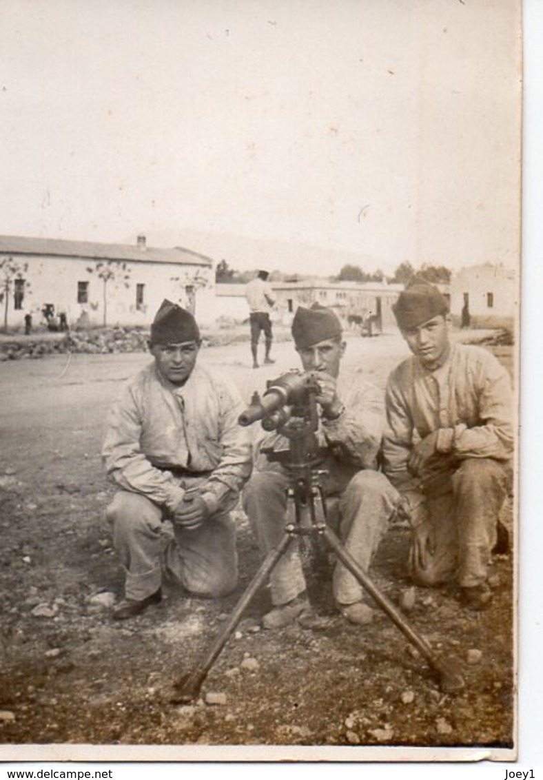 Photo  Soldats Avec Mitrailleuse Format 5.5/8 - Guerre, Militaire