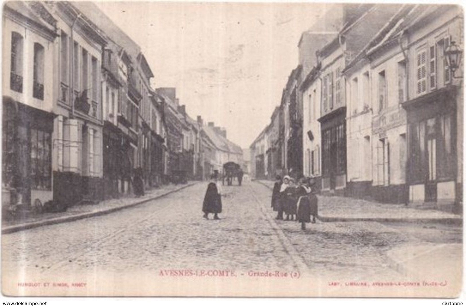 Dépt 62 - AVESNES-LE-COMTE - Grande Rue - Animée - Avesnes Le Comte