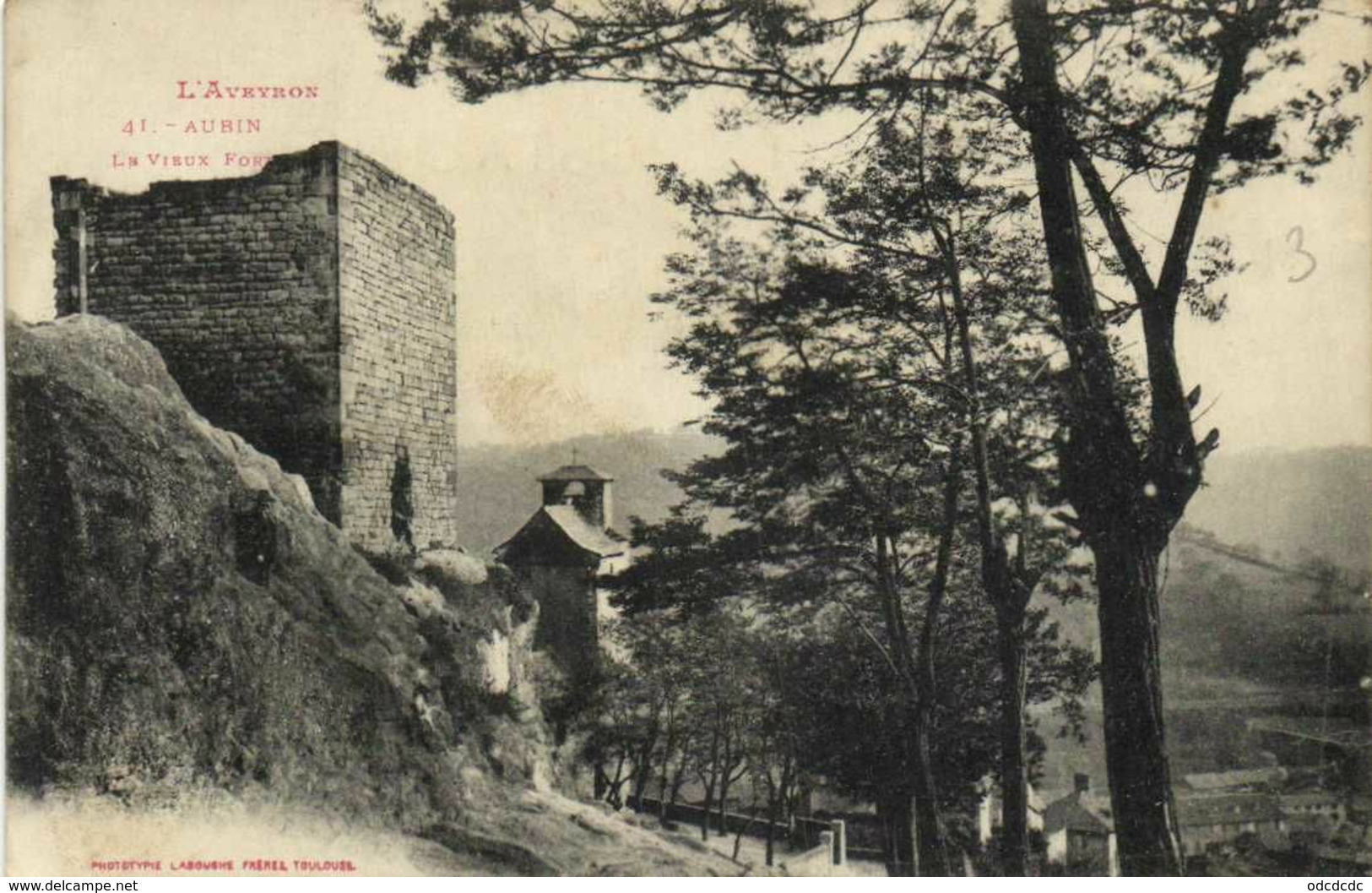 DESTOCKAGE BON LOT 100 CPA  CPSM (petit Format)  FRANCE AVEYRON  (toutes scanées)