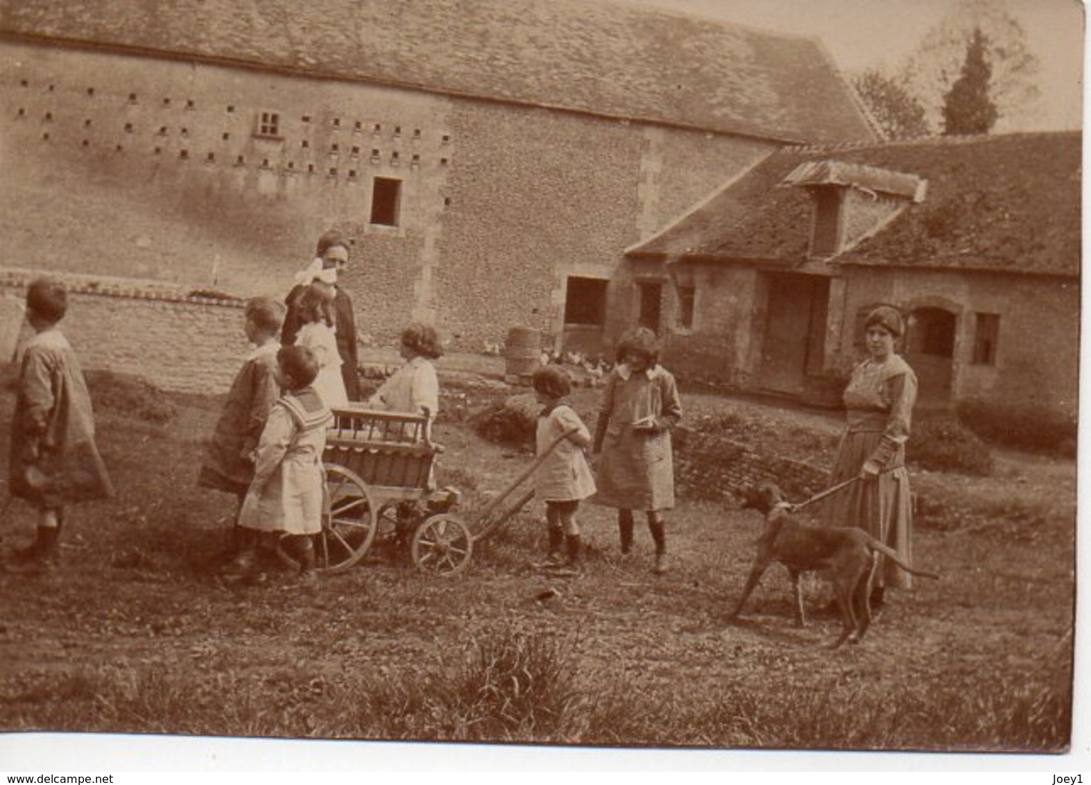 Photo Cour De Ferme Avec Enfants 1918 Format 8/6 - Anonyme Personen