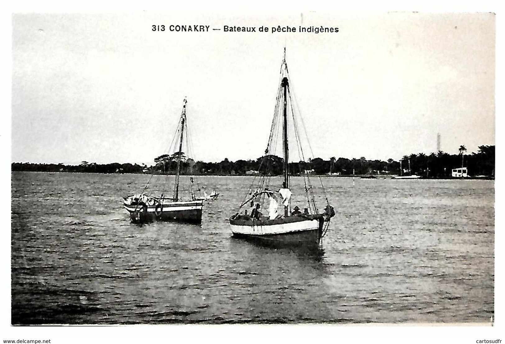 CONAKRY - BATEAU DE PÊCHE INDIGENES - SUPERBE - Guinée