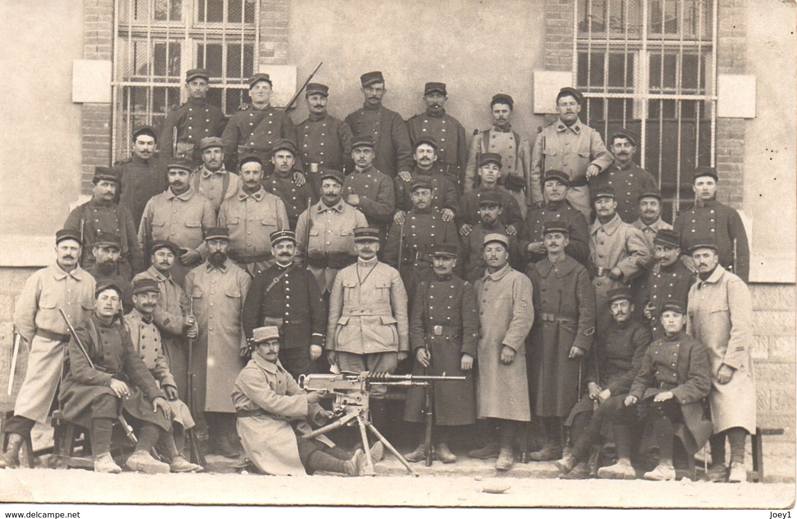 Carte Photo, Groupe Militaires Avec Mitrailleuse. - War, Military