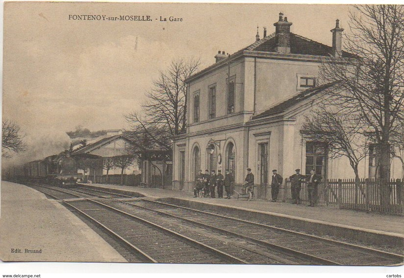 54 FONTENOY-sur-MOSELLE La Gare - Stations - Met Treinen