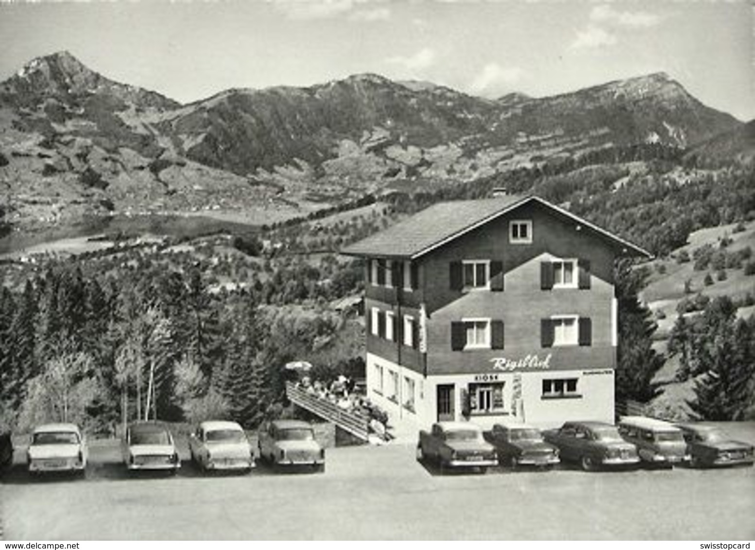 STEINEN SCHWYZ Café Rigiblick Oldtimer Auto - Steinen